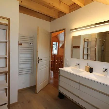 Classe 5 Etoiles Avec Bain Nordique Entierement Neuf 吕兹-圣索沃尔