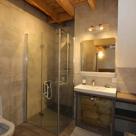 木屋 Classe 5 Etoiles Avec Bain Nordique Entierement Neuf