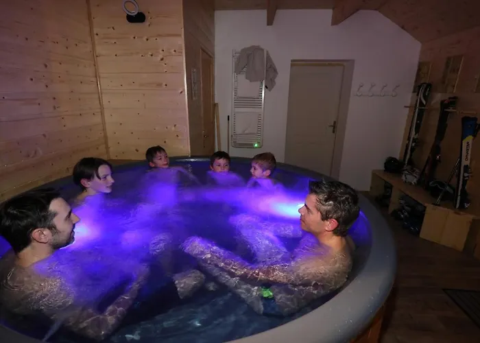 Classé 5 étoiles Avec Bain Nordique Entièrement Neuf